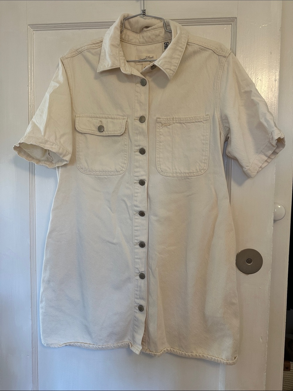 Universal Thread Cream Collared Button Shirt